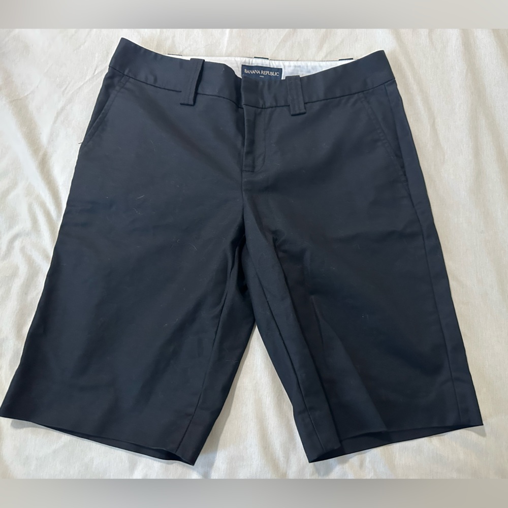 Banana Republic Black Trouser Shorts sz 2